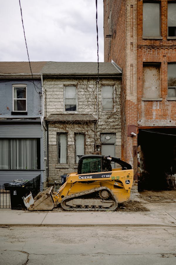 Expertise en déconstruction : votre partenaire pour des projets responsables